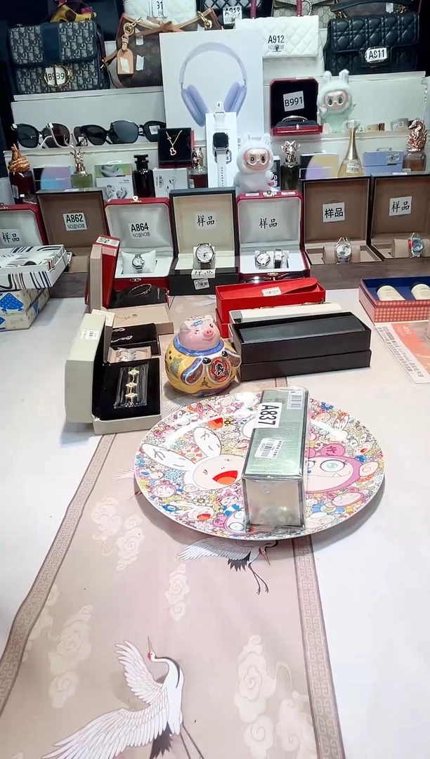 瓷片瓷器 库房到期 全部地板价@@1