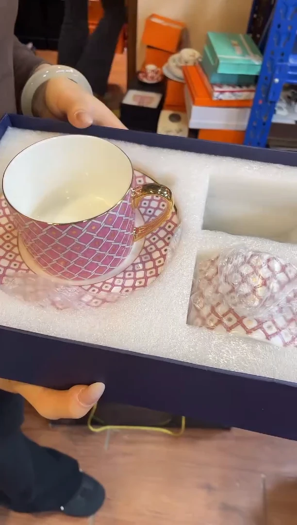 杯鸿辉家品牌瓷器，京东包邮！