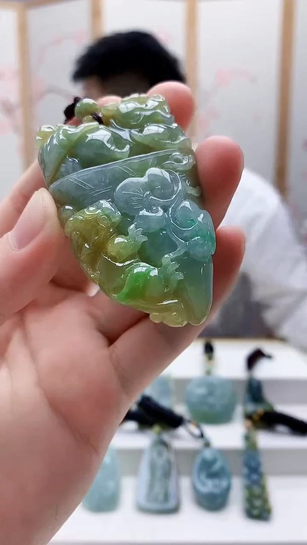 未镶嵌定制翡翠5028bb-毛货挂件5