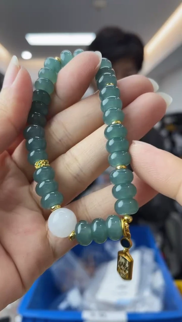 【闪购商品】翡翠手链未镶嵌多样性一件发货