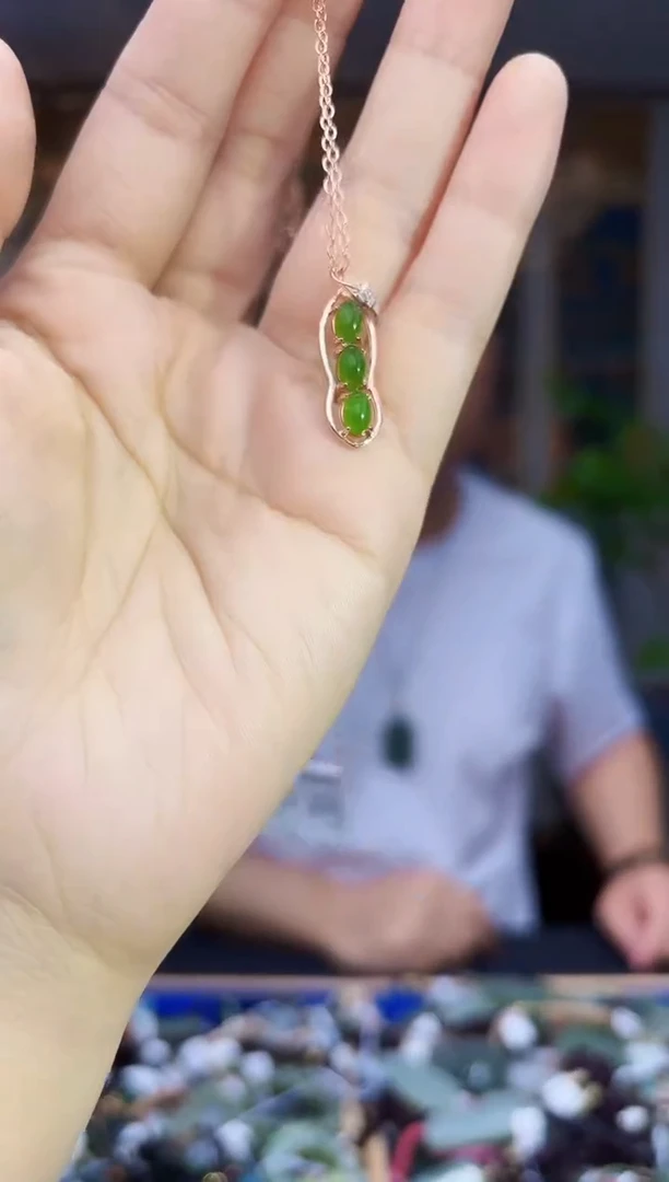 和田玉未镶嵌挂件拍一发一