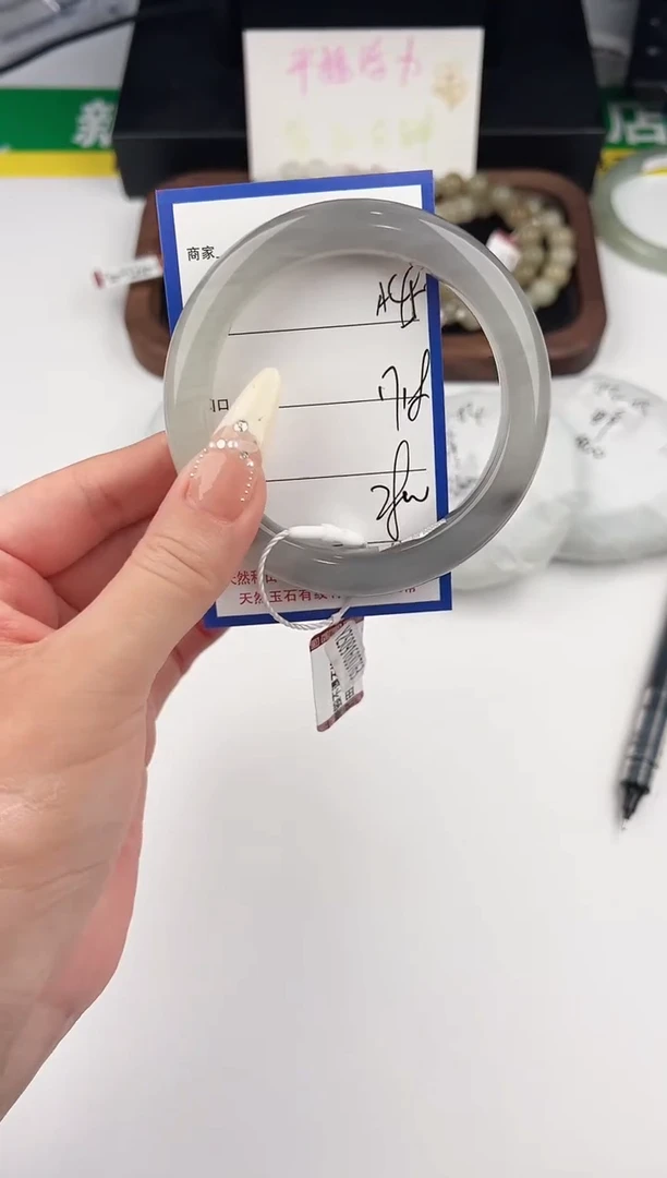 未镶嵌手镯和田玉45颜色微差无瑕