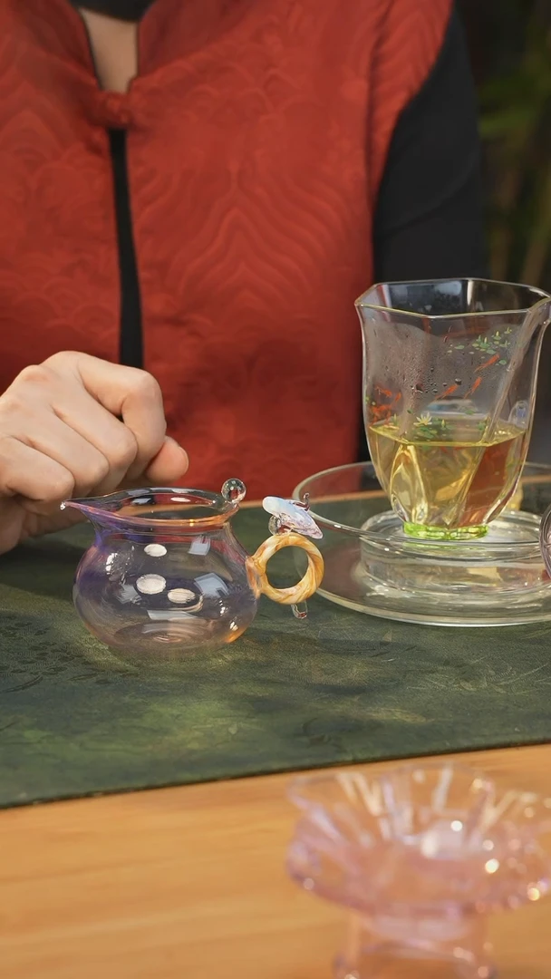 熏银小海鲀玻璃公道杯