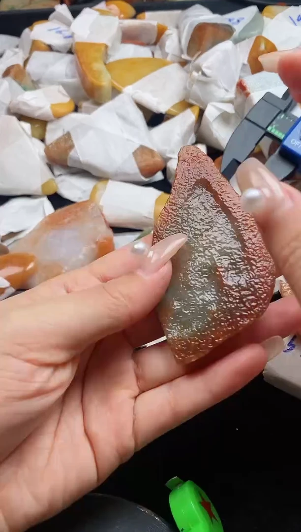 翡翠裸石翡翠挂件裸石