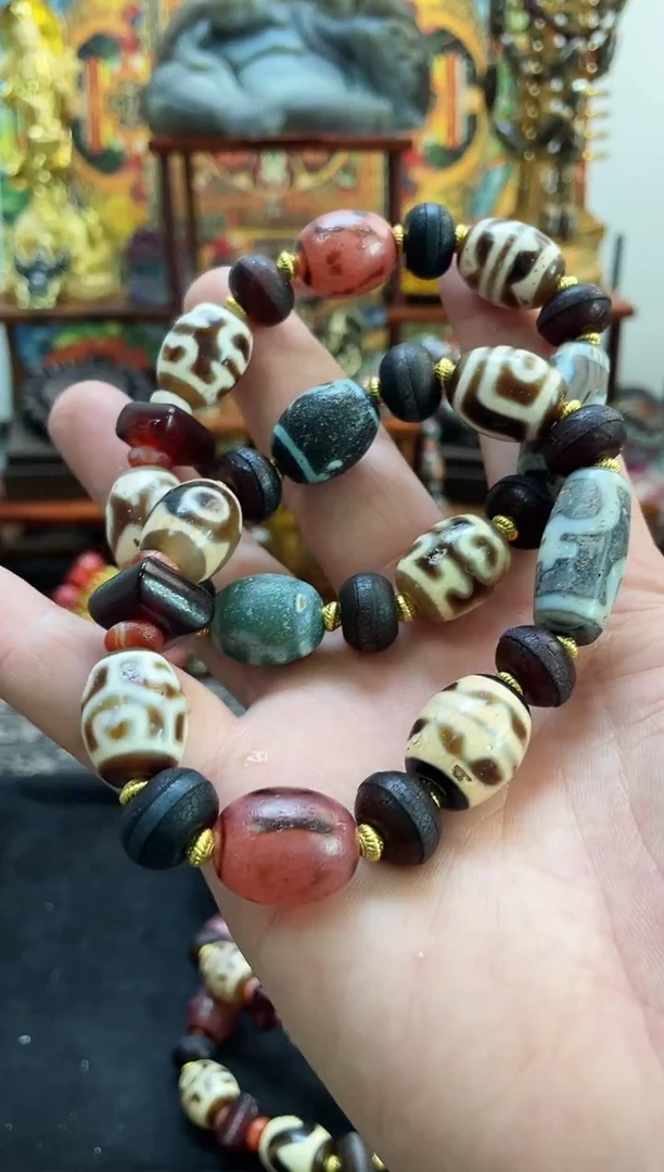 未镶嵌蓝沁宝瓶多宝手串颜色图案颜色多样性发一条玛瑙/玉髓手串