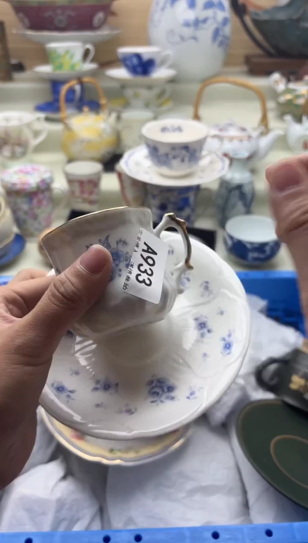 瓷片陈****爱933