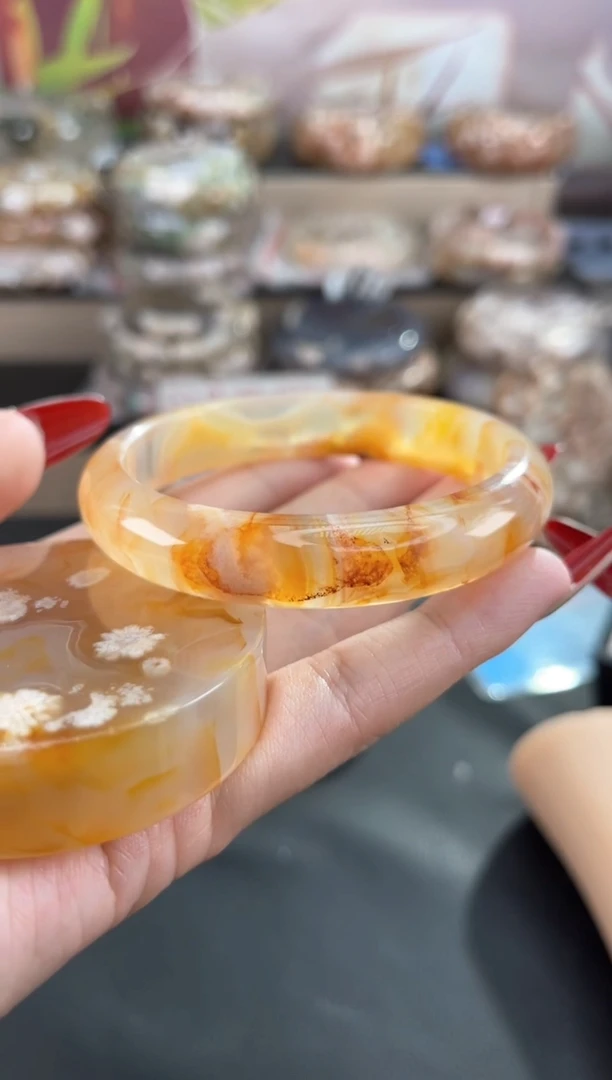 未镶嵌手镯石英质玉58