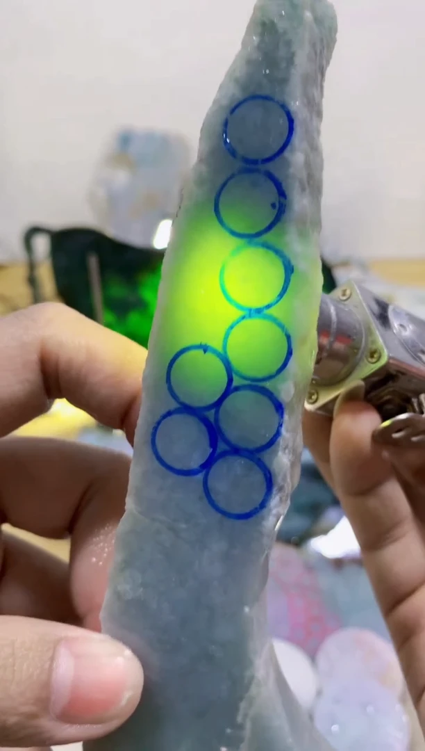 翡翠裸石0蒙0翡翠珠宝 61