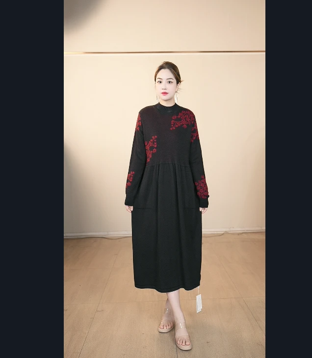 【嘉施兰格】1699冬上新圆领连衣裙2025新款宽松中长款纯色长袖裙子