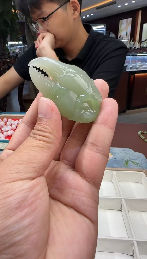 和田玉未镶嵌吊坠(不含链)【陆603】67 7026