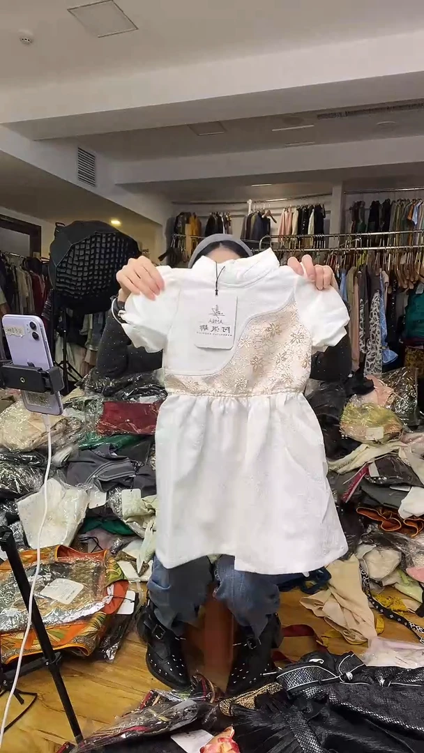 连衣裙      110码儿童