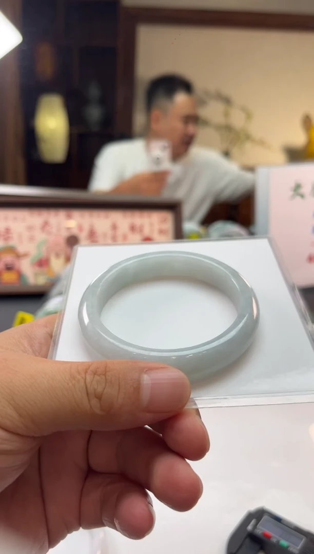 未镶嵌手镯翡翠翡翠2   正圈5758