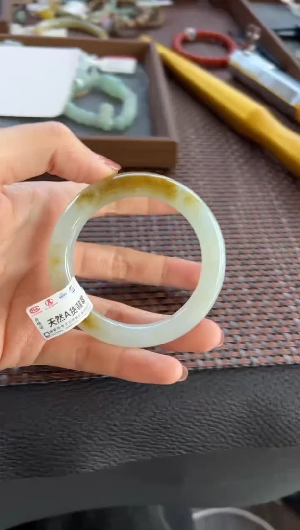 【闪购商品】翡翠手镯未镶嵌51.5*9.2*9.4