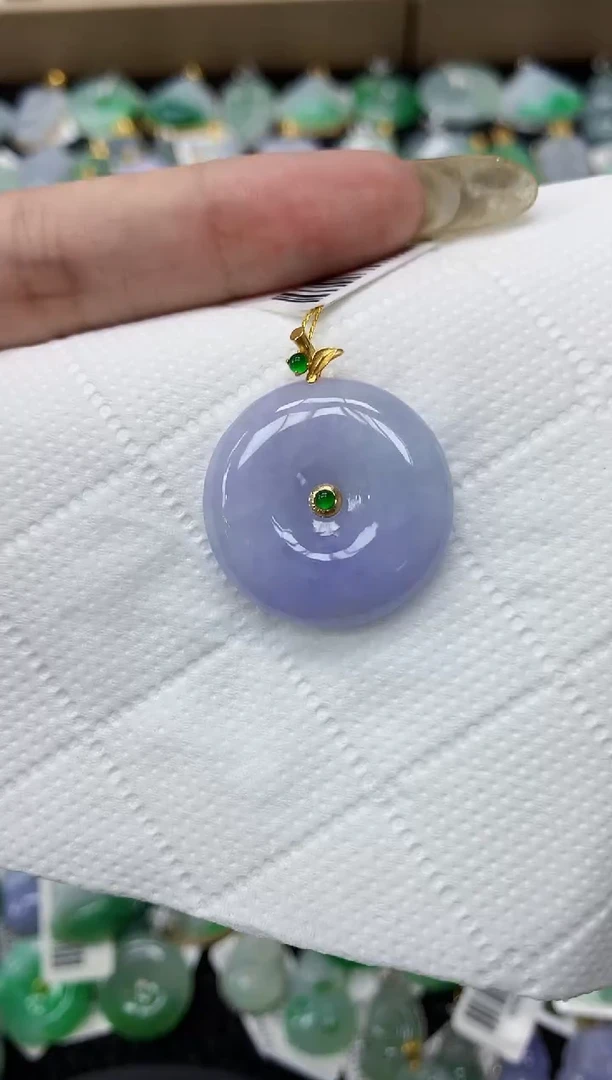 翡翠18K金镶嵌颈饰11111111111