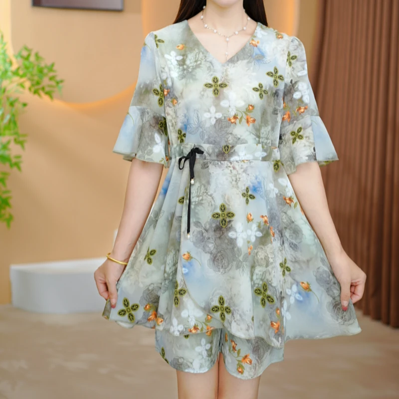 2025夏季新款四叶草印花大码显瘦连衣裙两件套套装