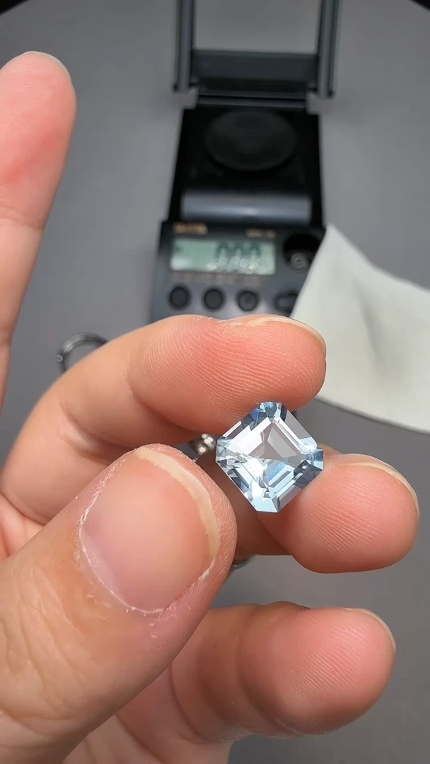 【闪购商品】海蓝宝石裸石未镶嵌3ct-A530-1p