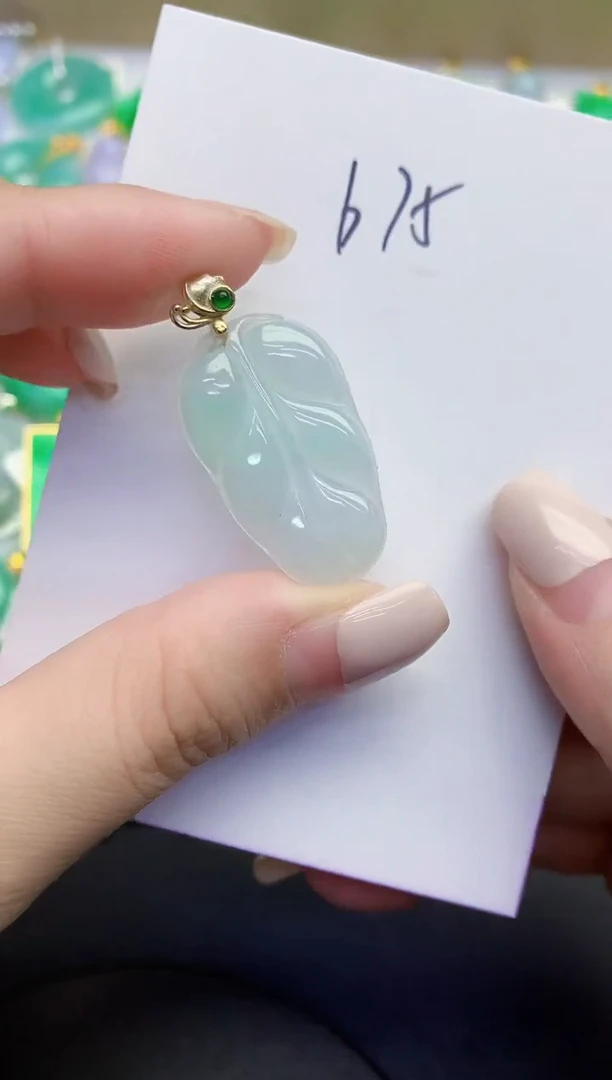 颈饰未镶嵌翡翠缅甸天然翡翠A货