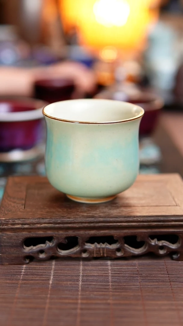 726 钧瓷主人杯 温红远
