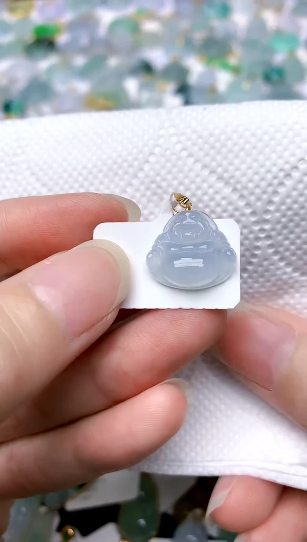 颈饰18K金镶嵌翡翠天然A货翡翠