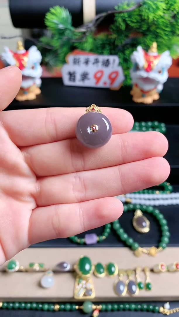 吊坠(不含链)18K金镶嵌和田玉1