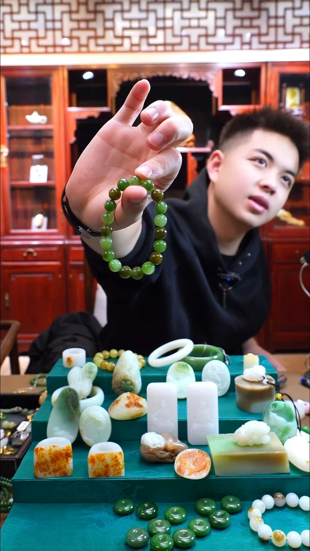 未镶嵌手串和田玉碧玉苹果绿手串