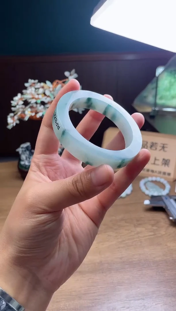 【闪购商品】定制翡翠手镯未镶嵌定制