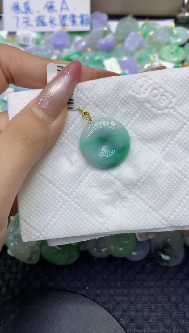 颈饰未镶嵌翡翠天然缅甸A货翡翠