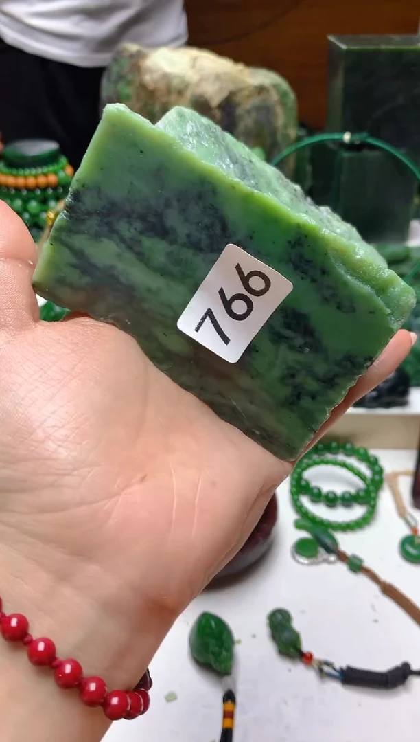 未镶嵌和田玉（碧玉）珠宝半成品1