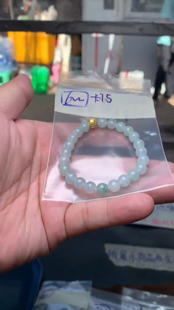 定制翡翠未镶嵌翡翠手串