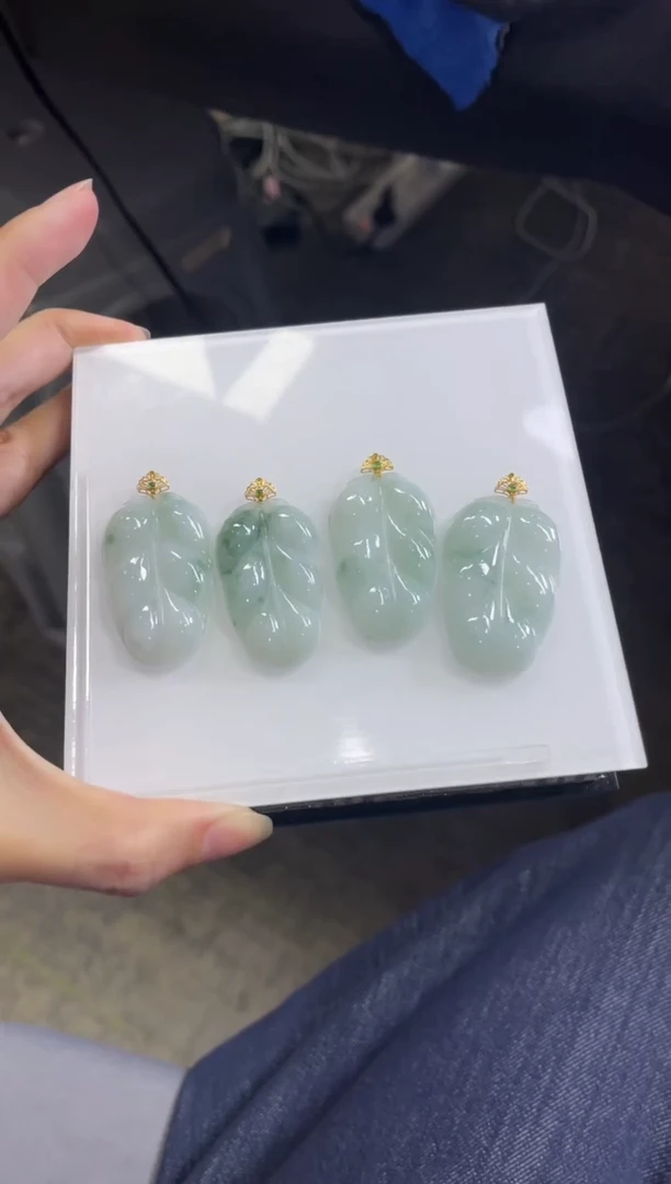 颈饰18K金镶嵌翡翠P175/多样性发一件/配绳子