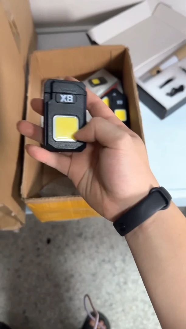 可上飞机可上高铁多功能打火机-超亮侧灯走夜路专用