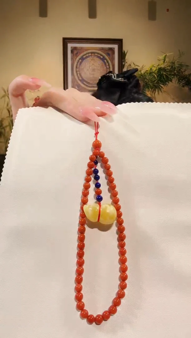 颈饰未镶嵌南红玛瑙挂件