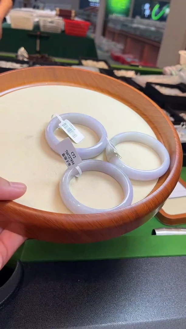 未镶嵌手镯翡翠10145/多样性发一个