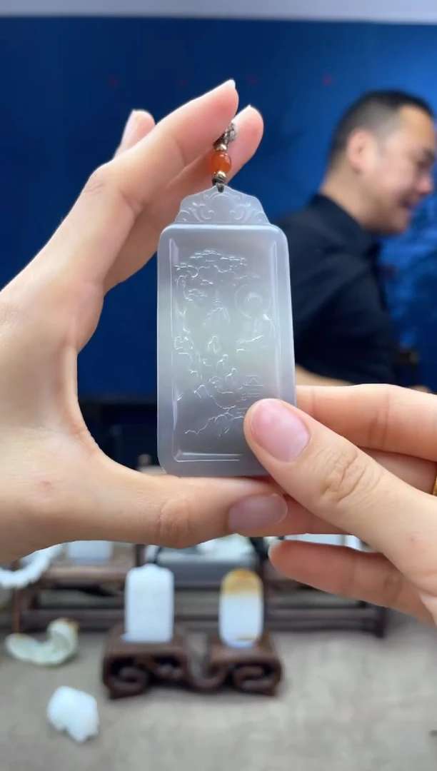 和田玉未镶嵌颈饰1