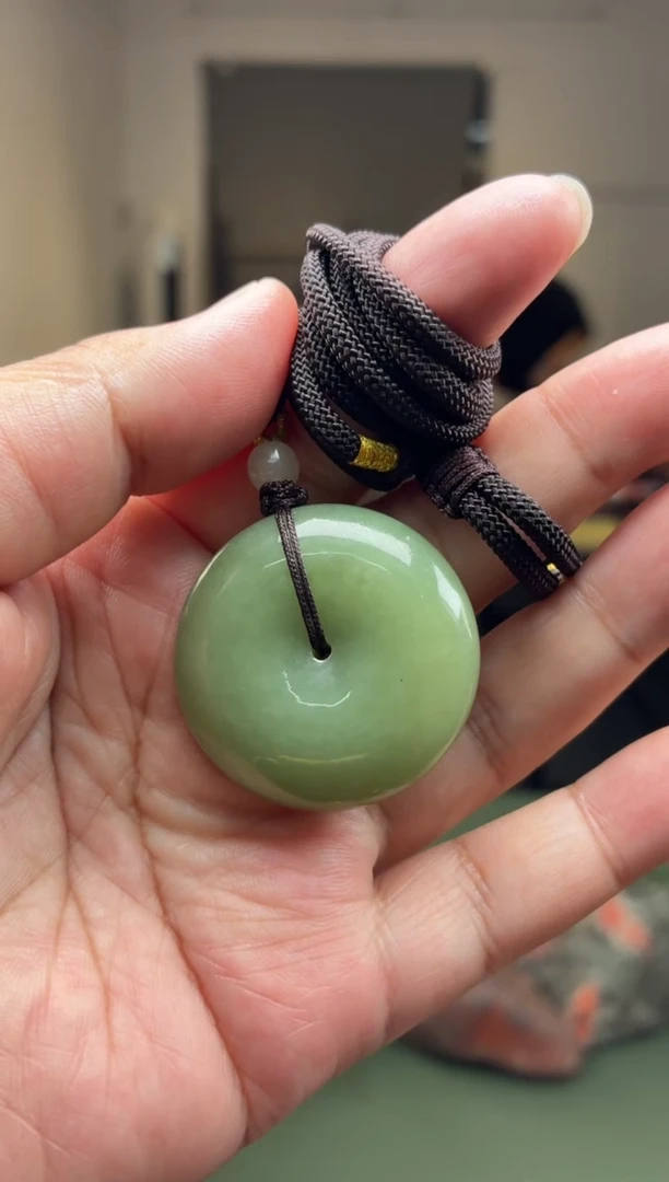 和田玉未镶嵌颈饰平安扣一个 多样性发货