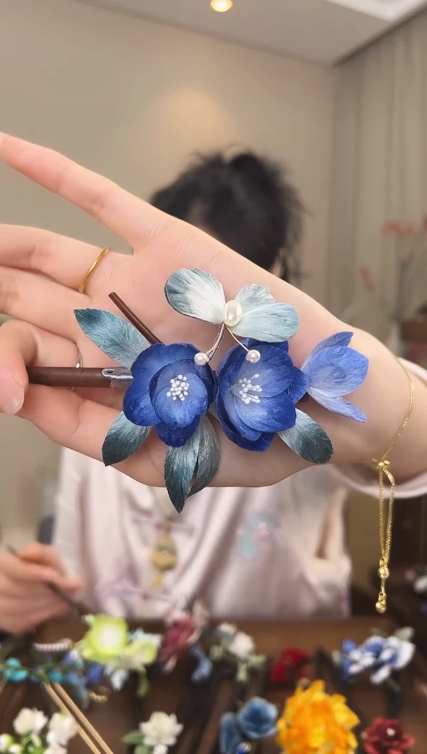 刺绣蓝色海棠发簪