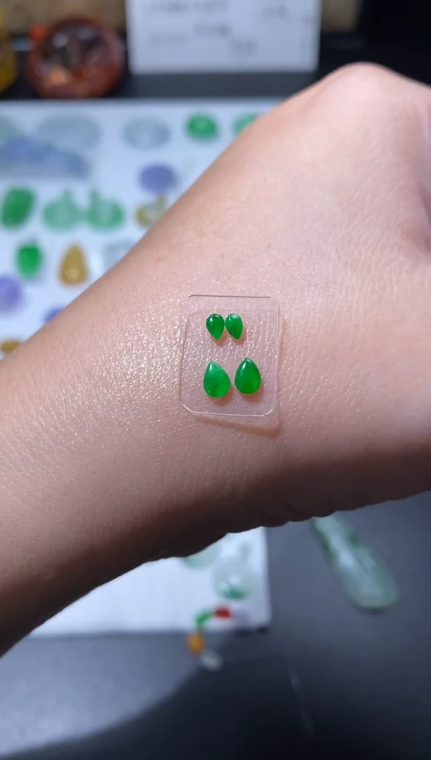 未镶嵌定制翡翠水滴