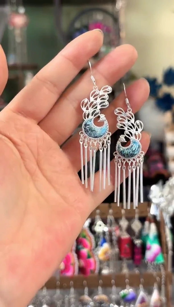 彩云南阁非遗老绣苗银饰品114