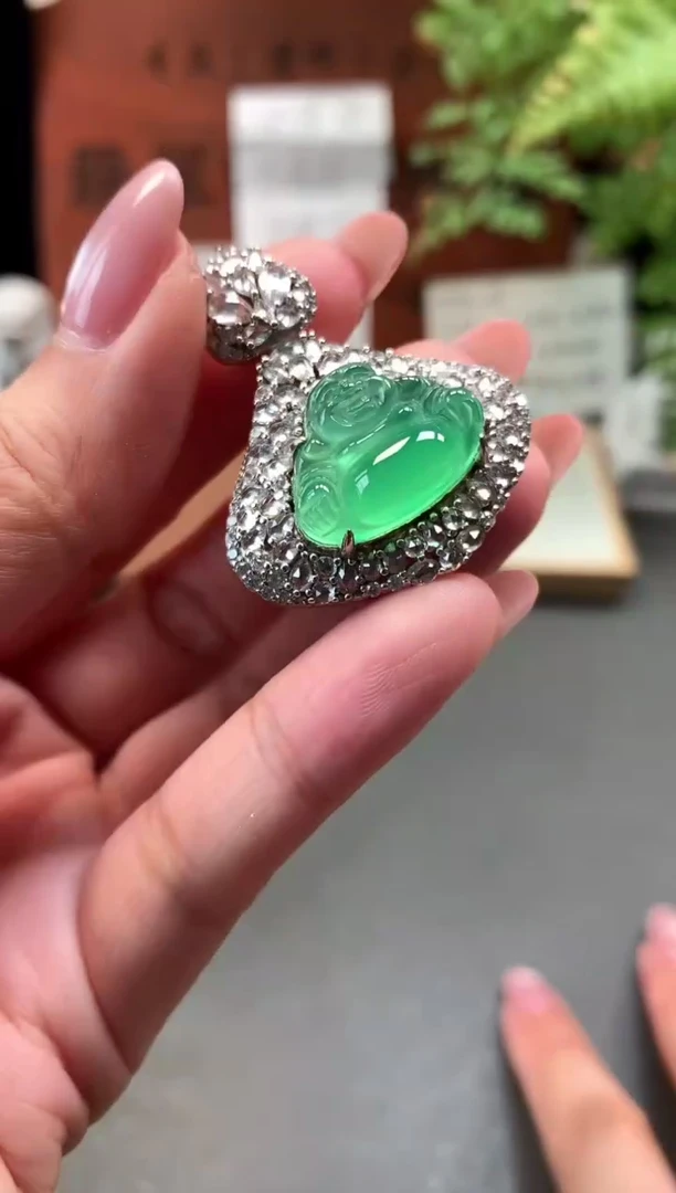 玛瑙/玉髓颈饰合金吊坠