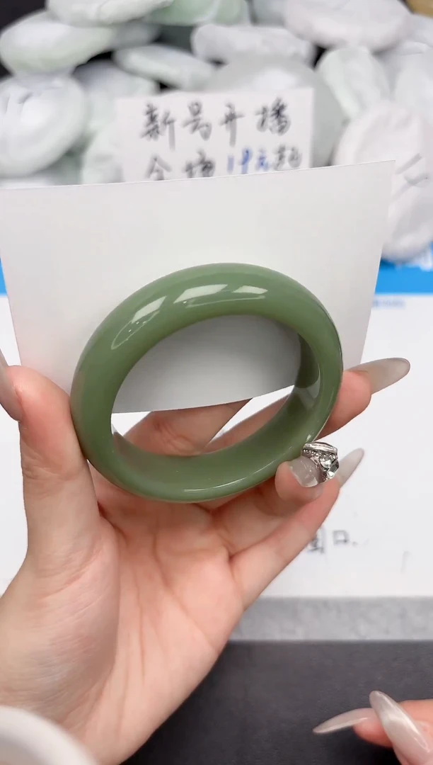 未镶嵌手镯石英质玉115-53-54
