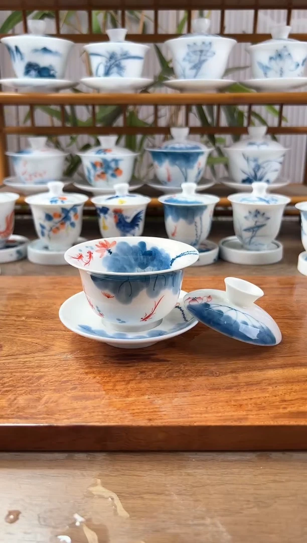 微瑕线条莲130ml三才內绘盖碗