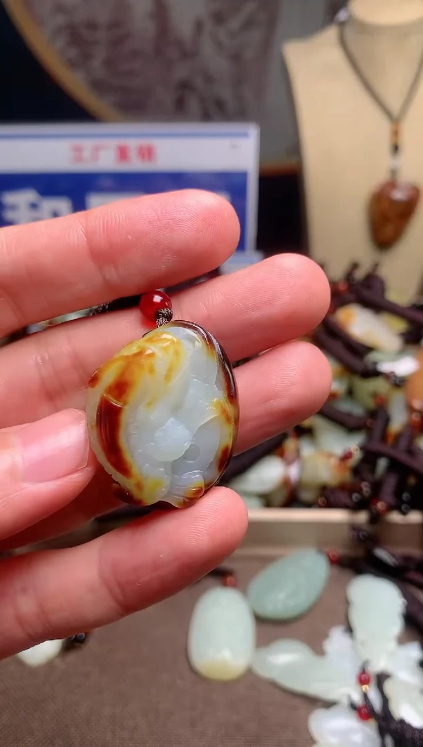 【闪购商品】和田玉颈饰未镶嵌1