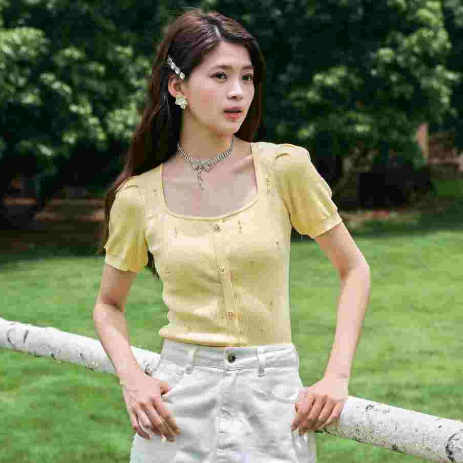 【高高甄选】DILI 春装新品2025女装 短袖针织衫 324227024