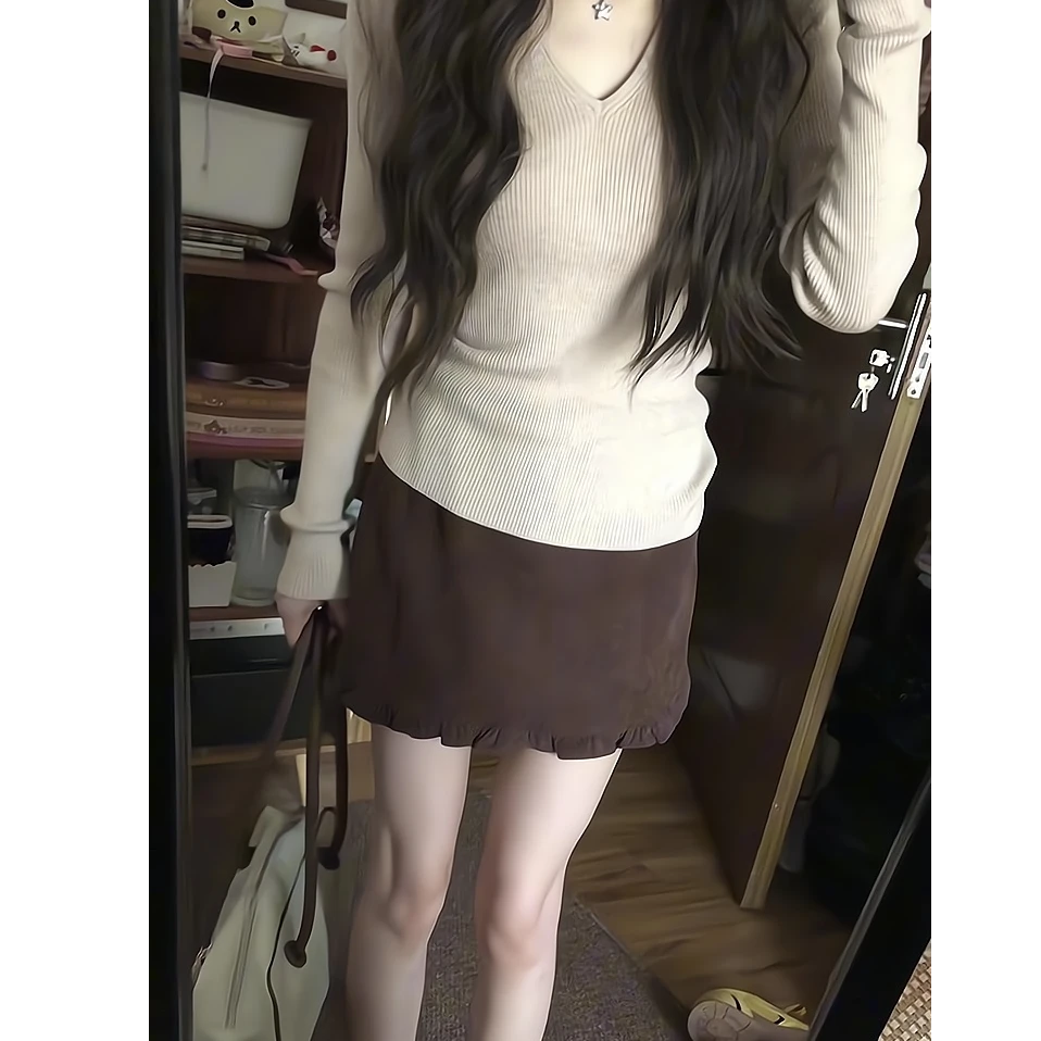 韩系氛围感穿搭秋冬打底V领针织衫女修身显瘦内搭毛衣显瘦半身裙