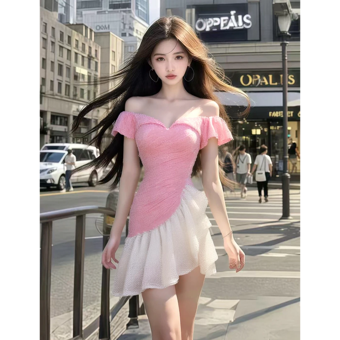 拼接樱花粉性感小众设计感新款辣妹连衣裙显瘦收腰不规则裙边夏季