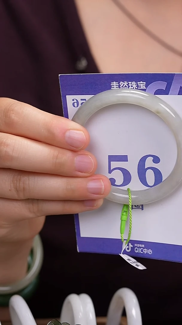 和田玉手镯未镶嵌31