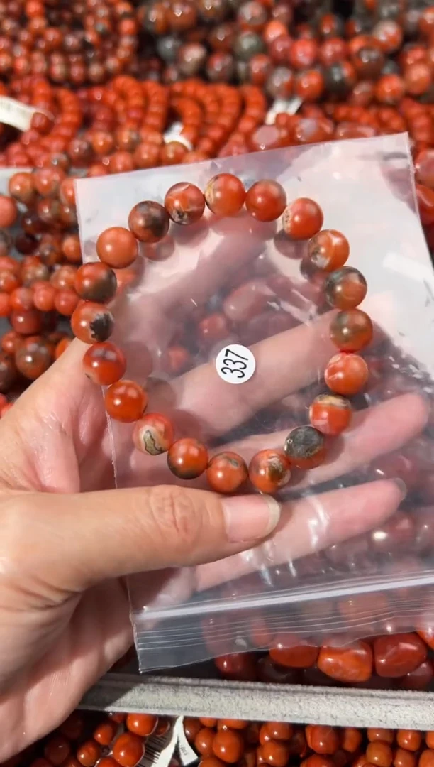 南红玛瑙手串未镶嵌10