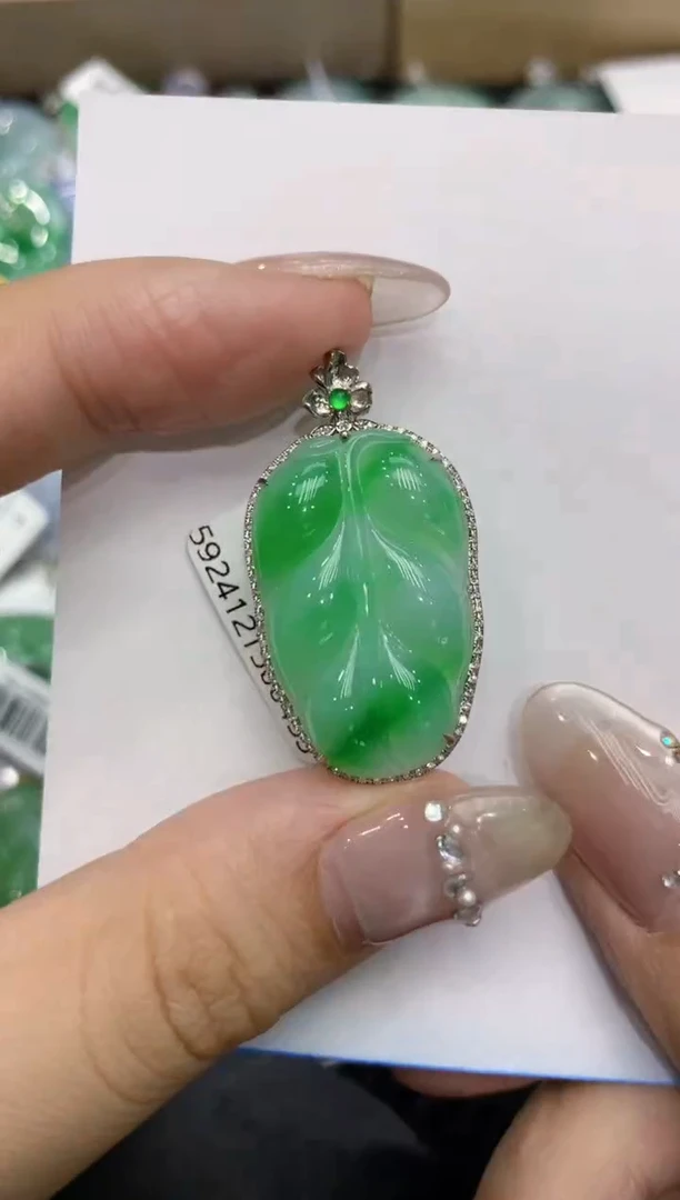 【闪购商品】翡翠颈饰18K金镶嵌222222222