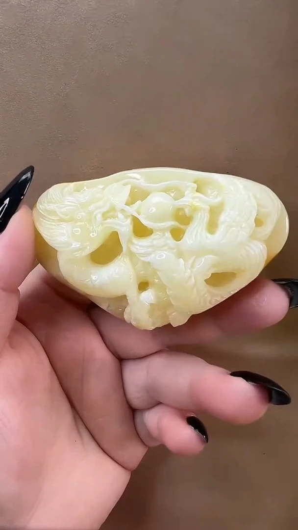 琥珀颈饰未镶嵌吊坠