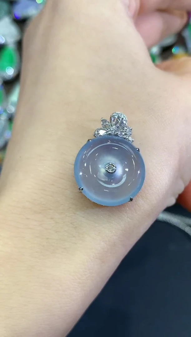 吊坠(不含链)18K金镶嵌翡翠B260